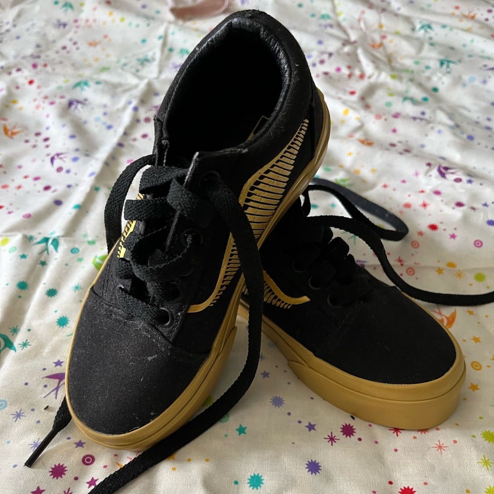 Size 12 Harry Potter - Golden Snitch old skool Vans.